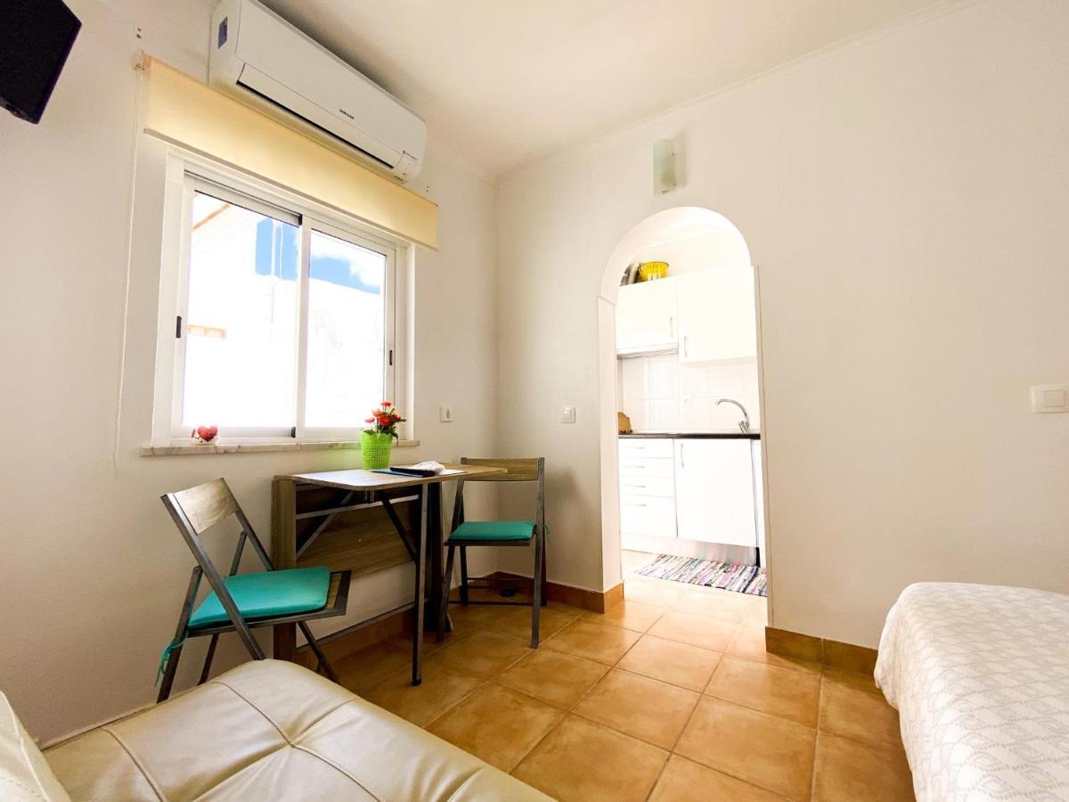 Cozy Studio In Lagos #1875 Apartment Luaran gambar